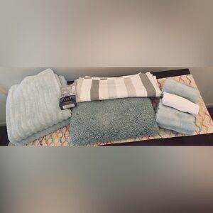 Like new Bathroom set